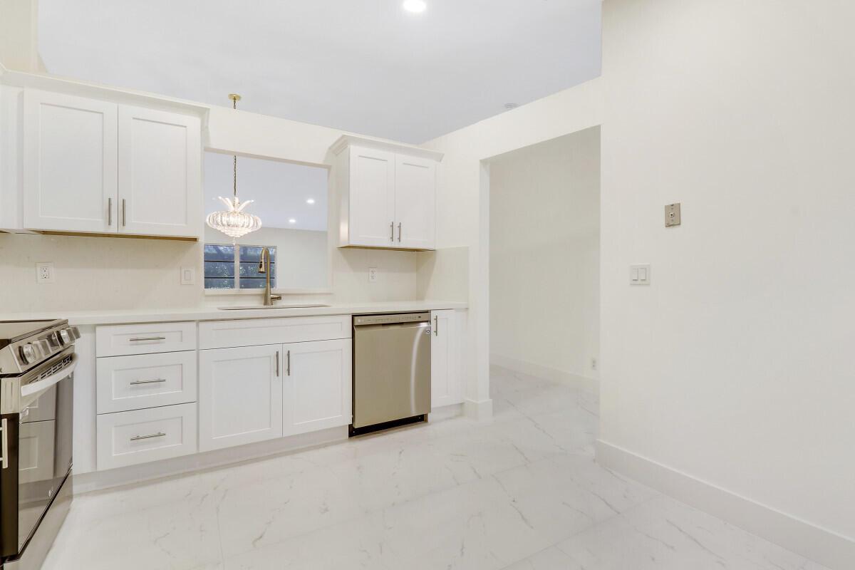 Homes for sale in Boca Raton, FL | 8273 Springtree Road, Boca Raton, FL 33496 | MLS# R10884601