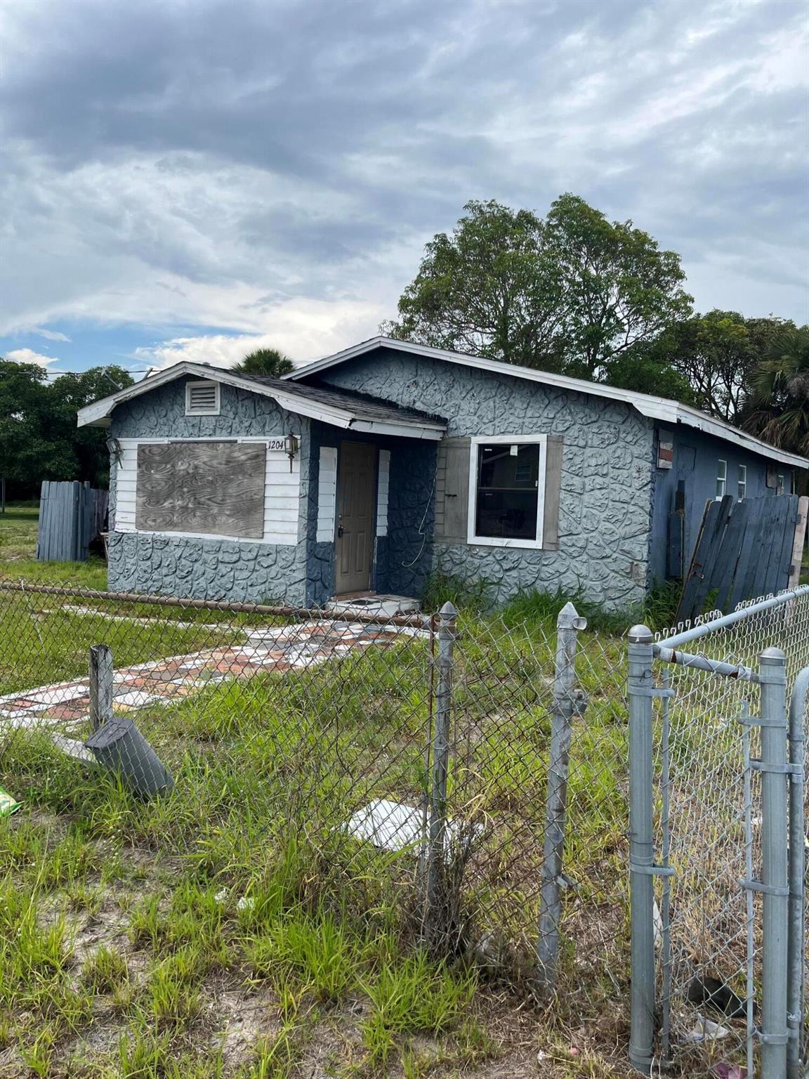 Homes for sale in Fort Pierce, FL | 1204 Avenue K Avenue, Fort Pierce, FL 34950 | MLS# R10891402