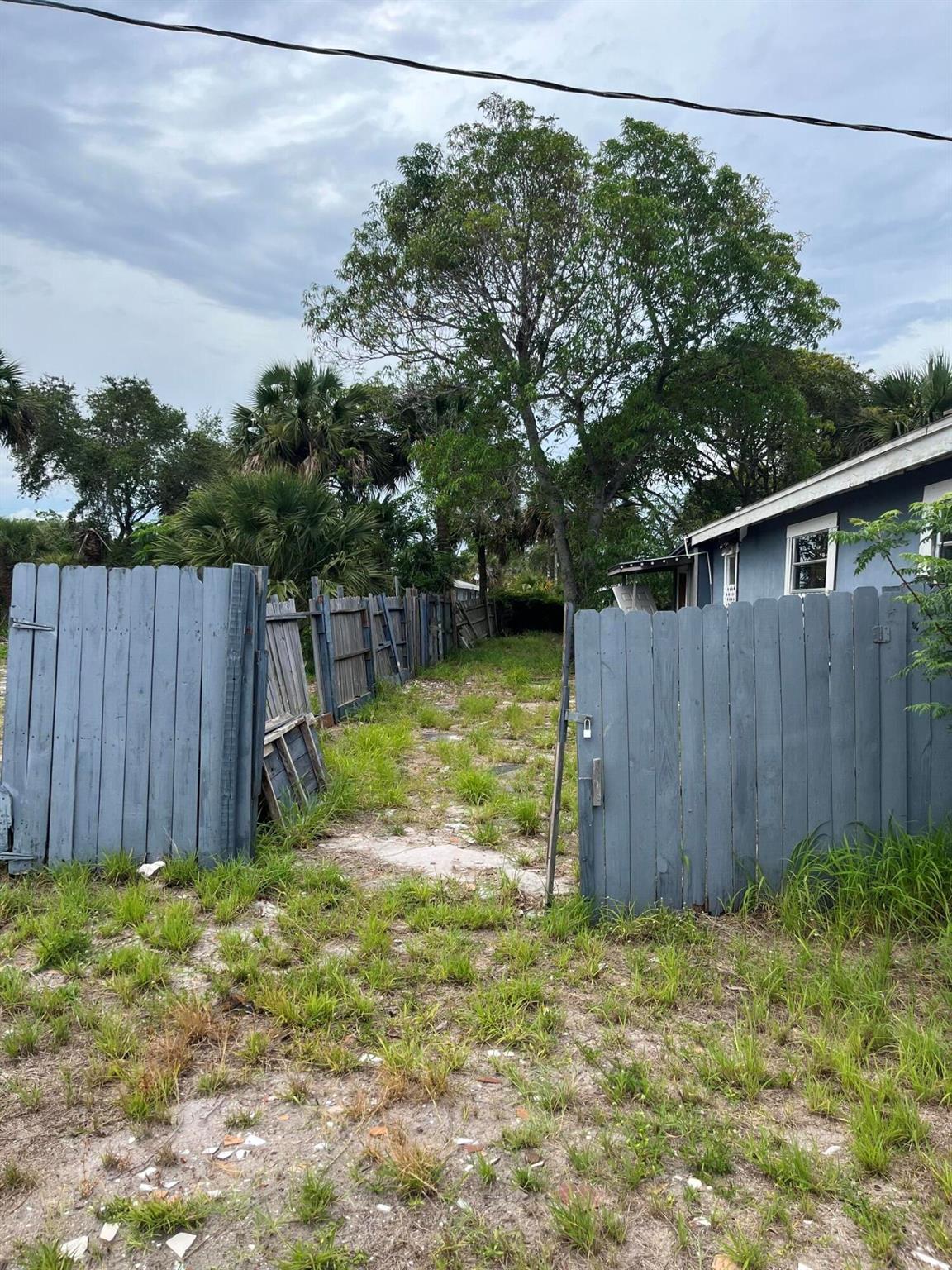 Homes for sale in Fort Pierce, FL | 1204 Avenue K Avenue, Fort Pierce, FL 34950 | MLS# R10891402