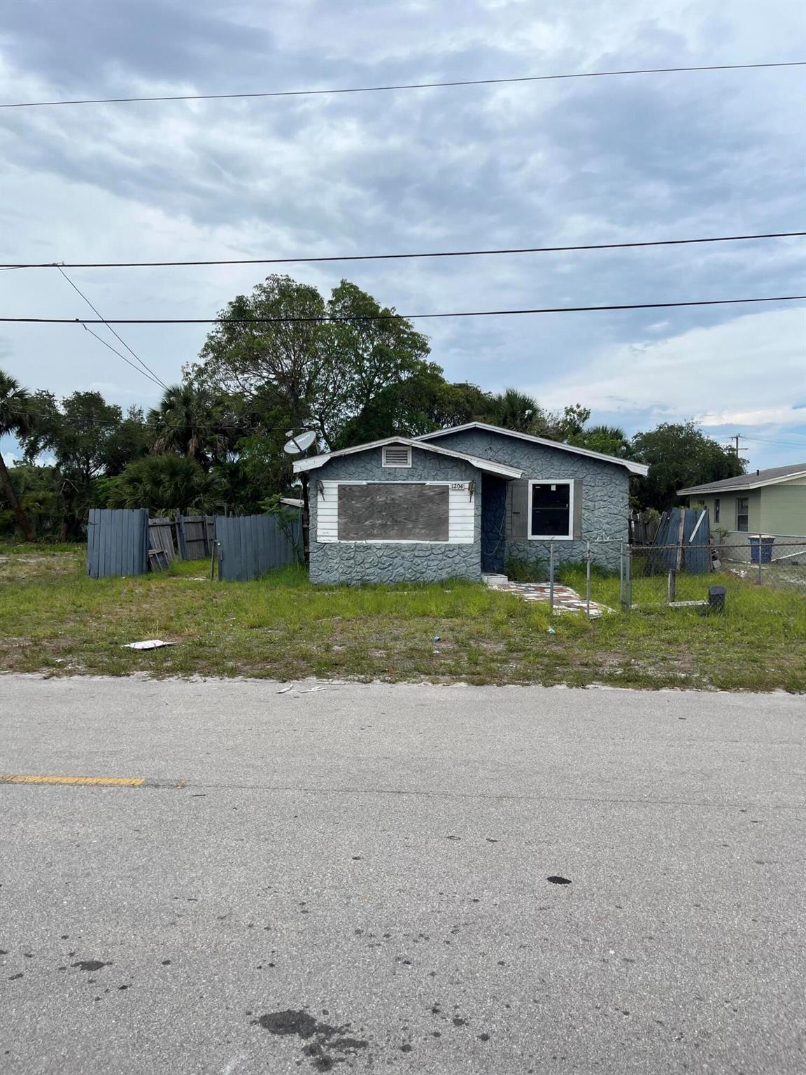 Homes for sale in Fort Pierce, FL | 1204 Avenue K Avenue, Fort Pierce, FL 34950 | MLS# R10891402
