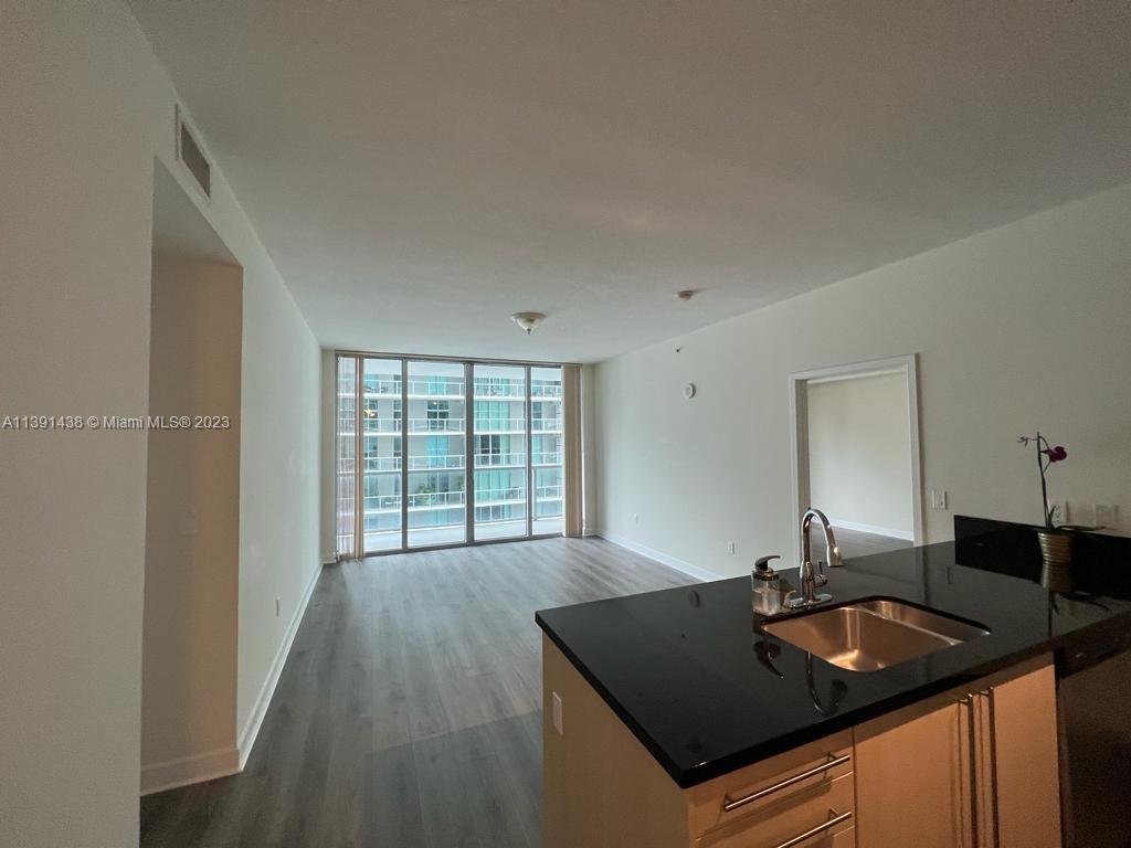 Condo for Sale in Miami, FL