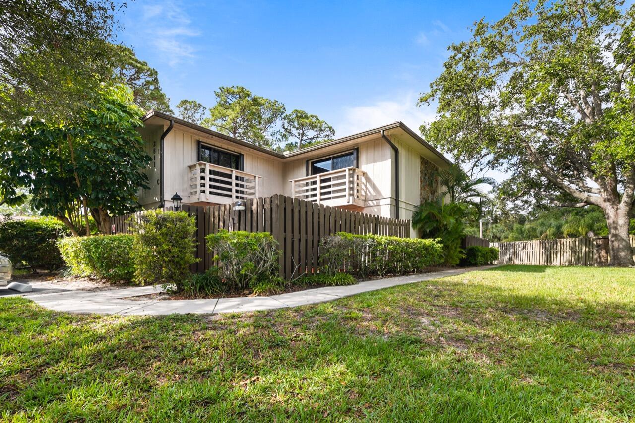 Homes for sale in Fort Pierce, FL | 2811 Stoneway Lane #C, Fort Pierce, FL 34982 | MLS# R10894575