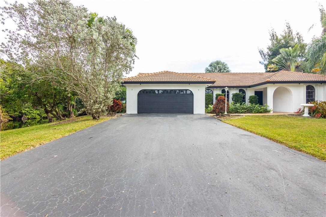 4490 105th Ave Davie FL 33328 | F10386000