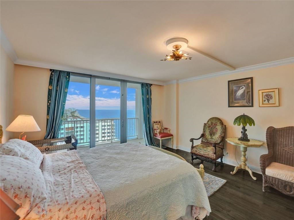 Guest Bedroom #4 (2nd Master)