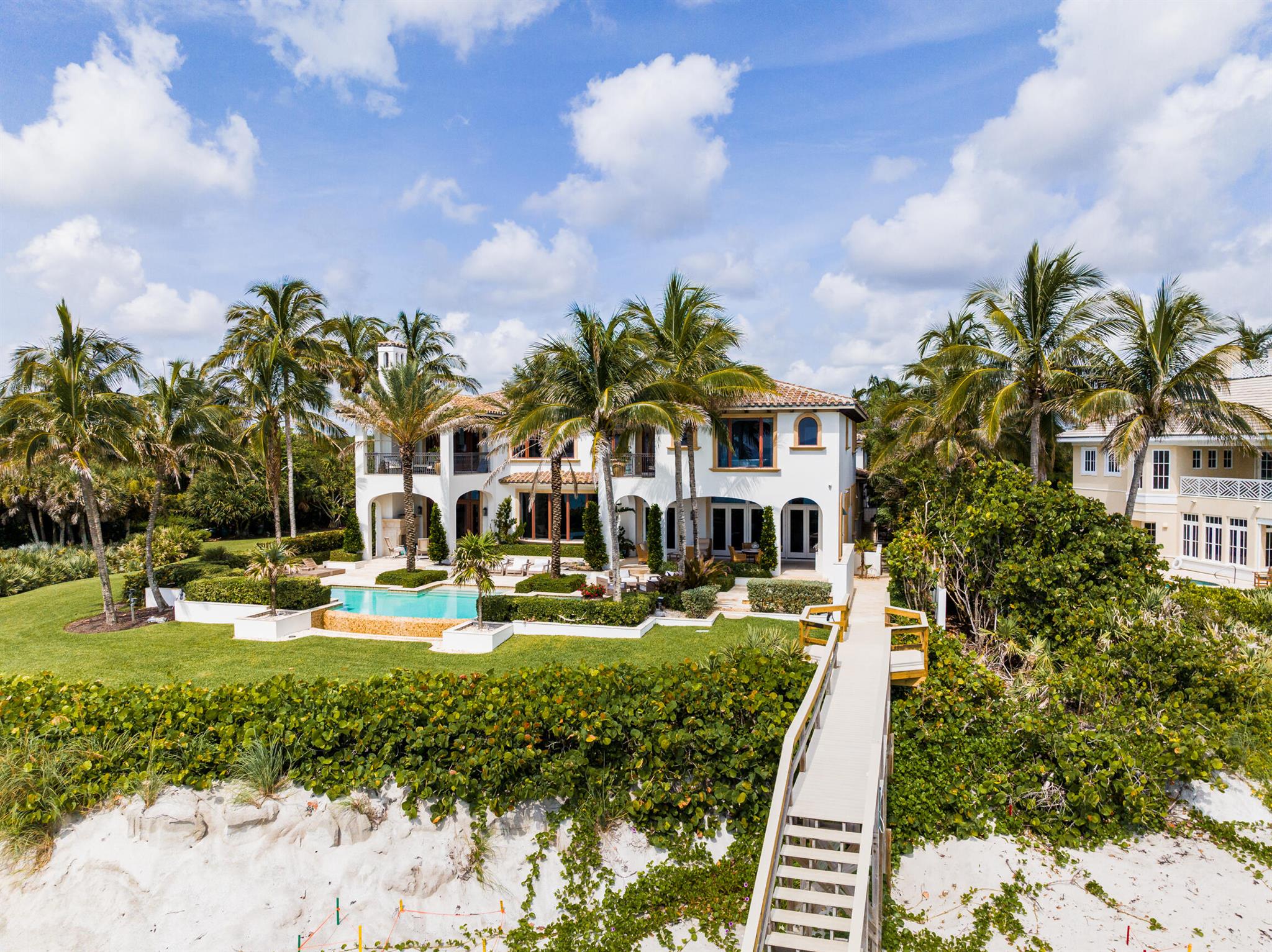 Homes for sale in Vero Beach, FL | 10 Ocean Lane, Vero Beach, FL 32963 | MLS# R10901465