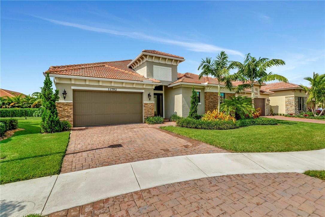 2 Car garage has an electric Bosch car charger with 40amp breaker.