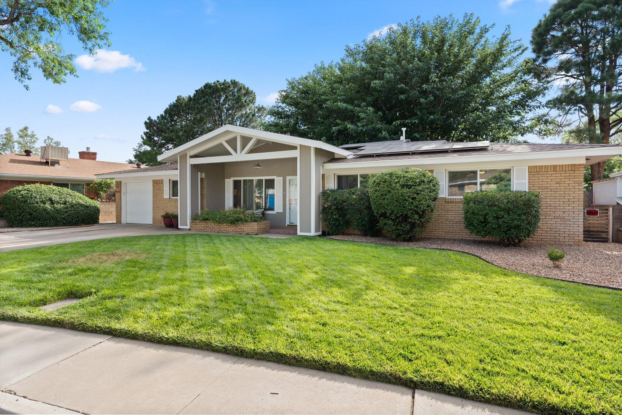 Homes for sale in Albuquerque, NM | 3101 Vermont St Ne, Albuquerque, NM 87110 | MLS# 1037950