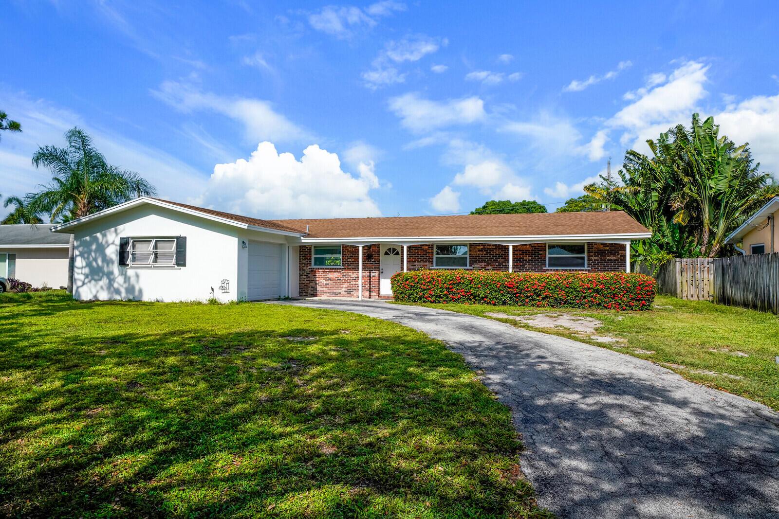 19406 Country Club Drive Jupiter FL 33469 | R10904253