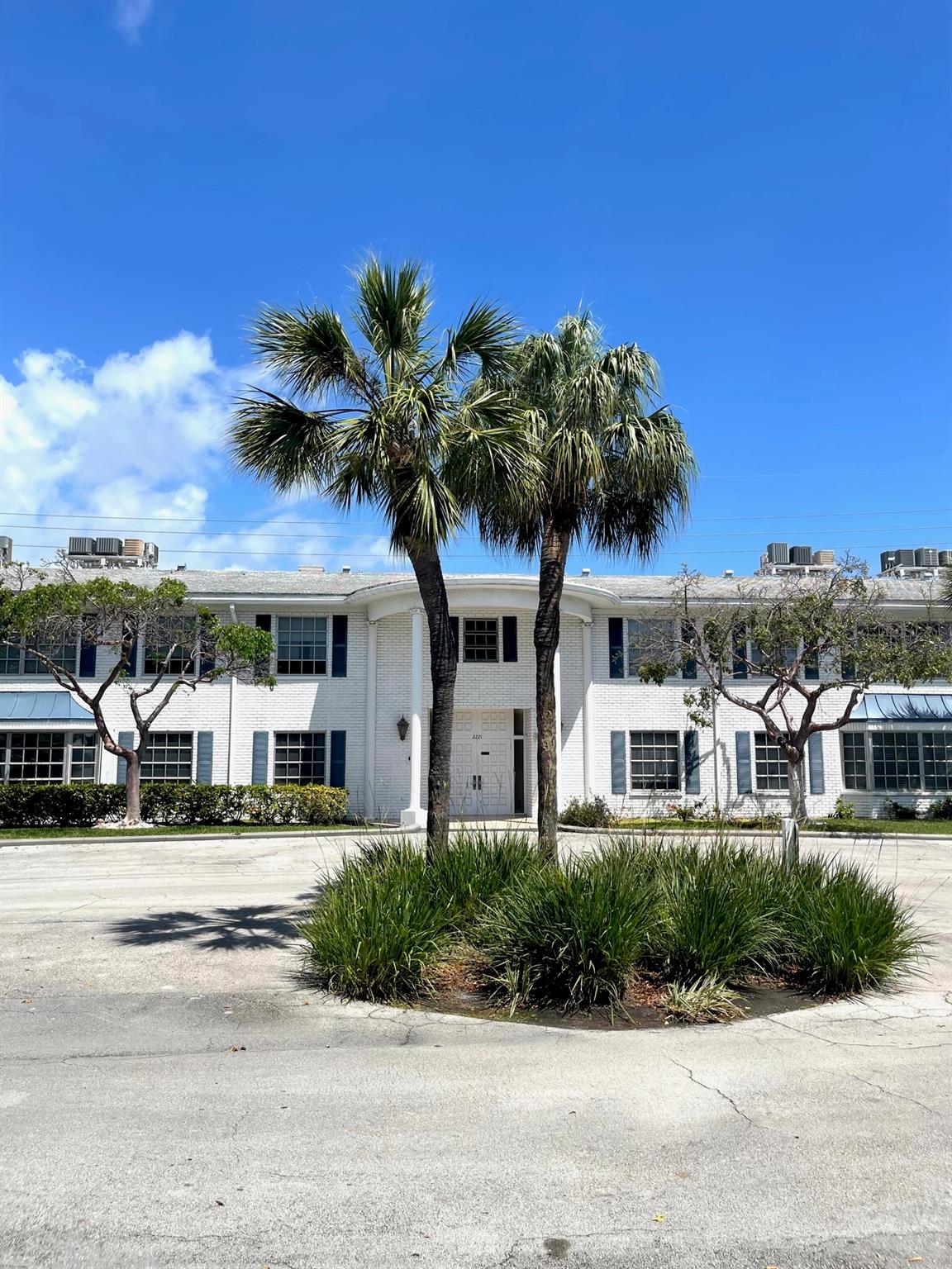 2221 Ne 68th St Unit# 907 Fort Lauderdale FL 33308 | F10389728