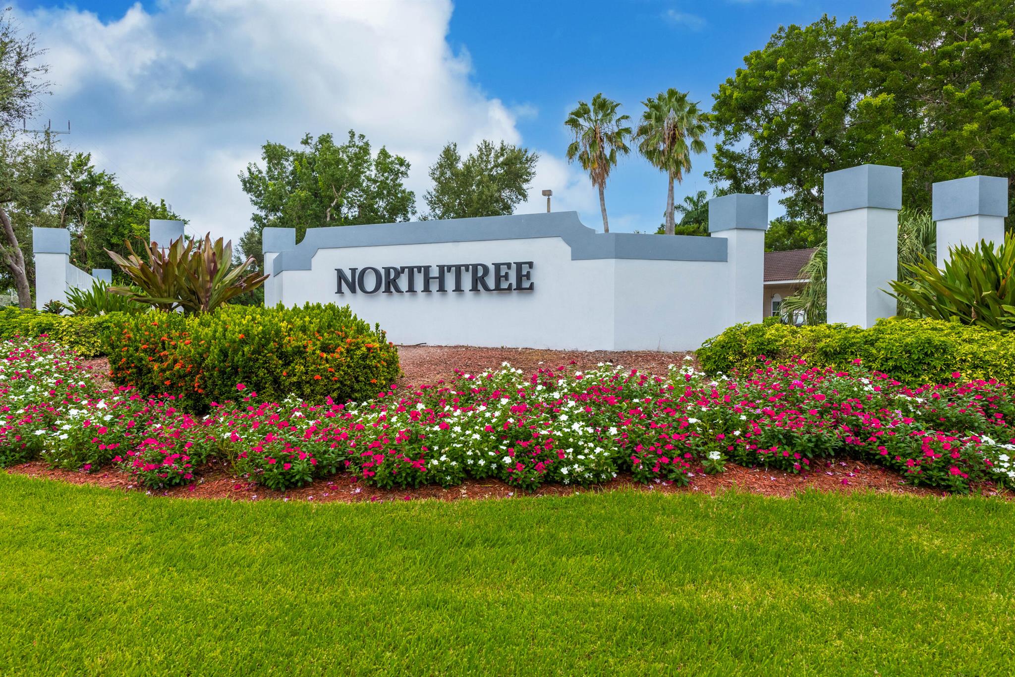 7050 Lake Island Drive Lake Worth FL 33467 | R10909915