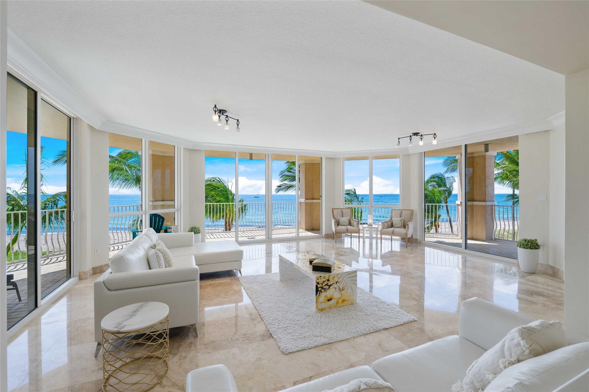 4000± Sq Ft Living Areas