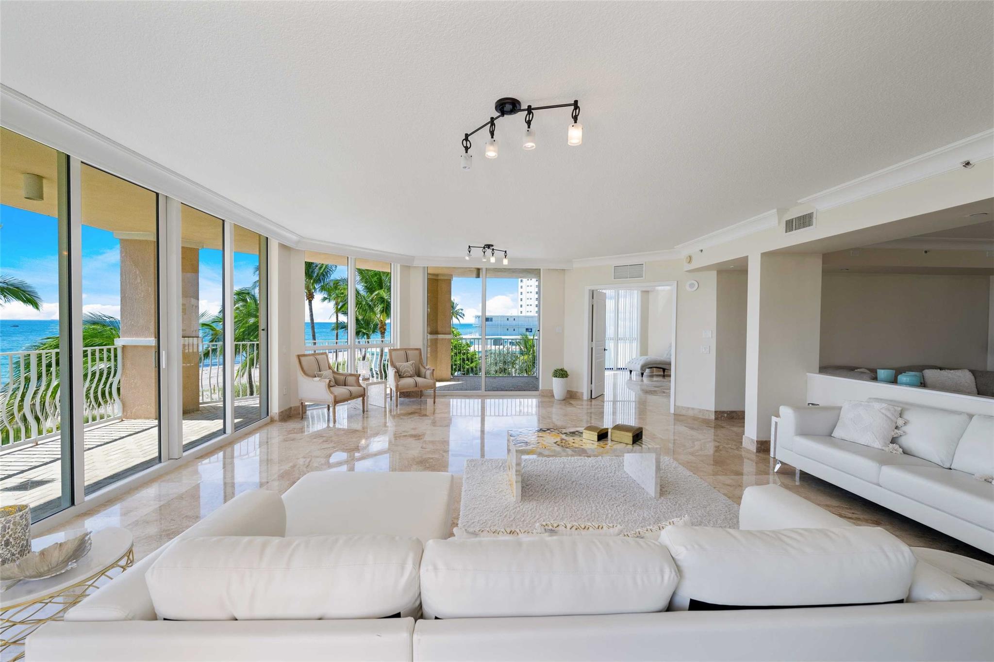 4000± Sq Ft Living Areas