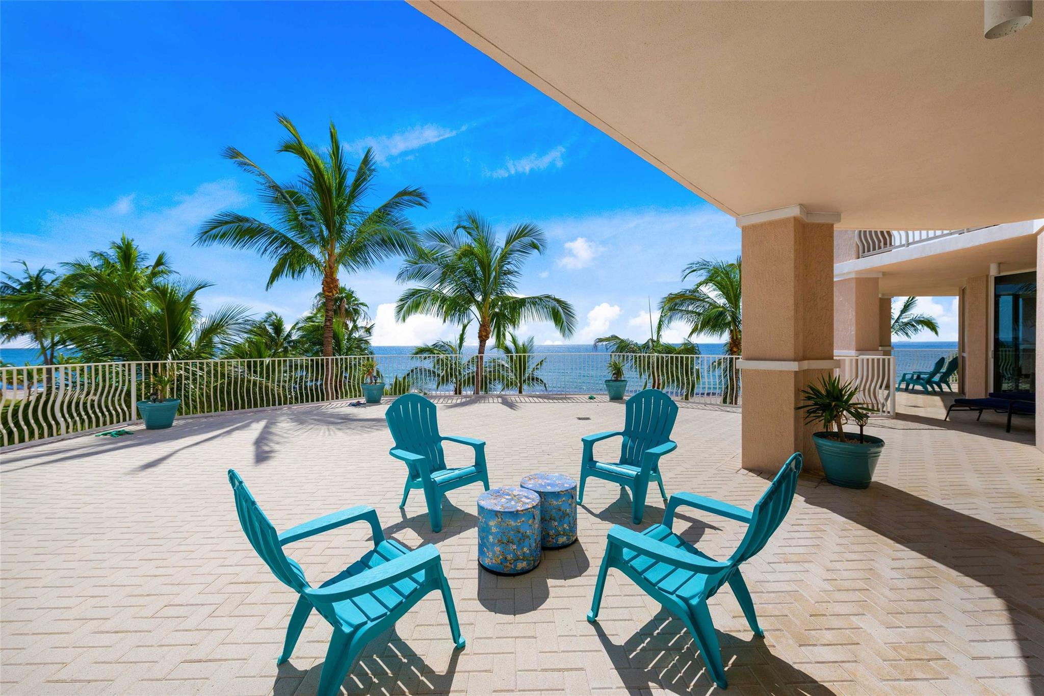 2600± Sq Ft Private Outdoor Terrace