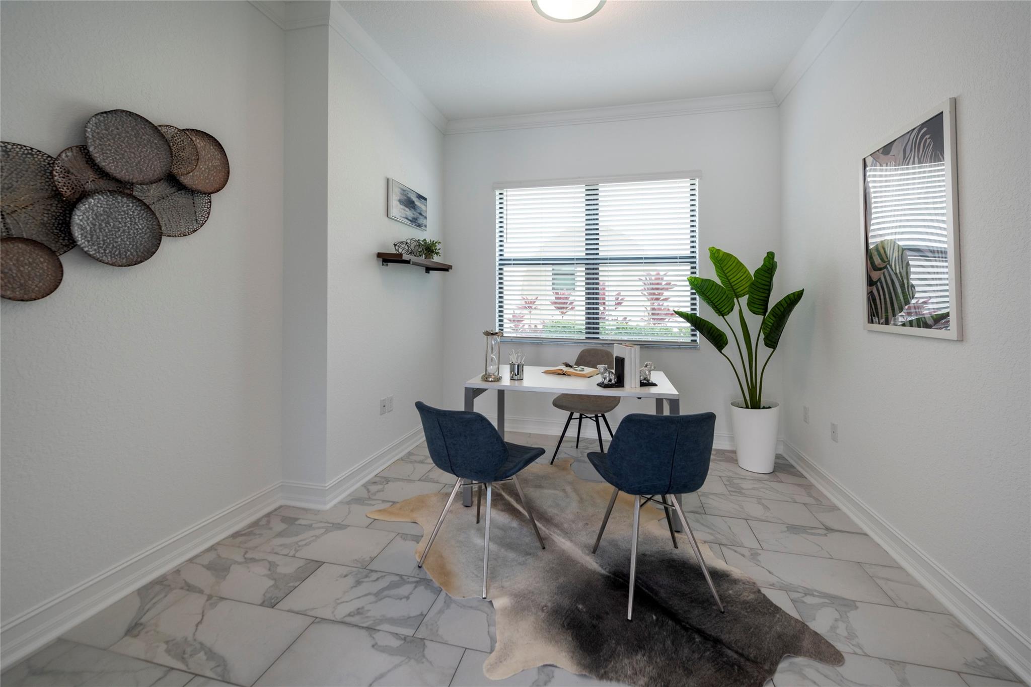 THIS BEAUTIFUL FRESHLY PAINTED, BRIGHT AND CHEERFUL ROOM ON THE FIRST FLOOR CAN BE USED AS AN OFFICE, A PLAYROOM FOR LITTLE ONES, OR A GUEST SPACE.