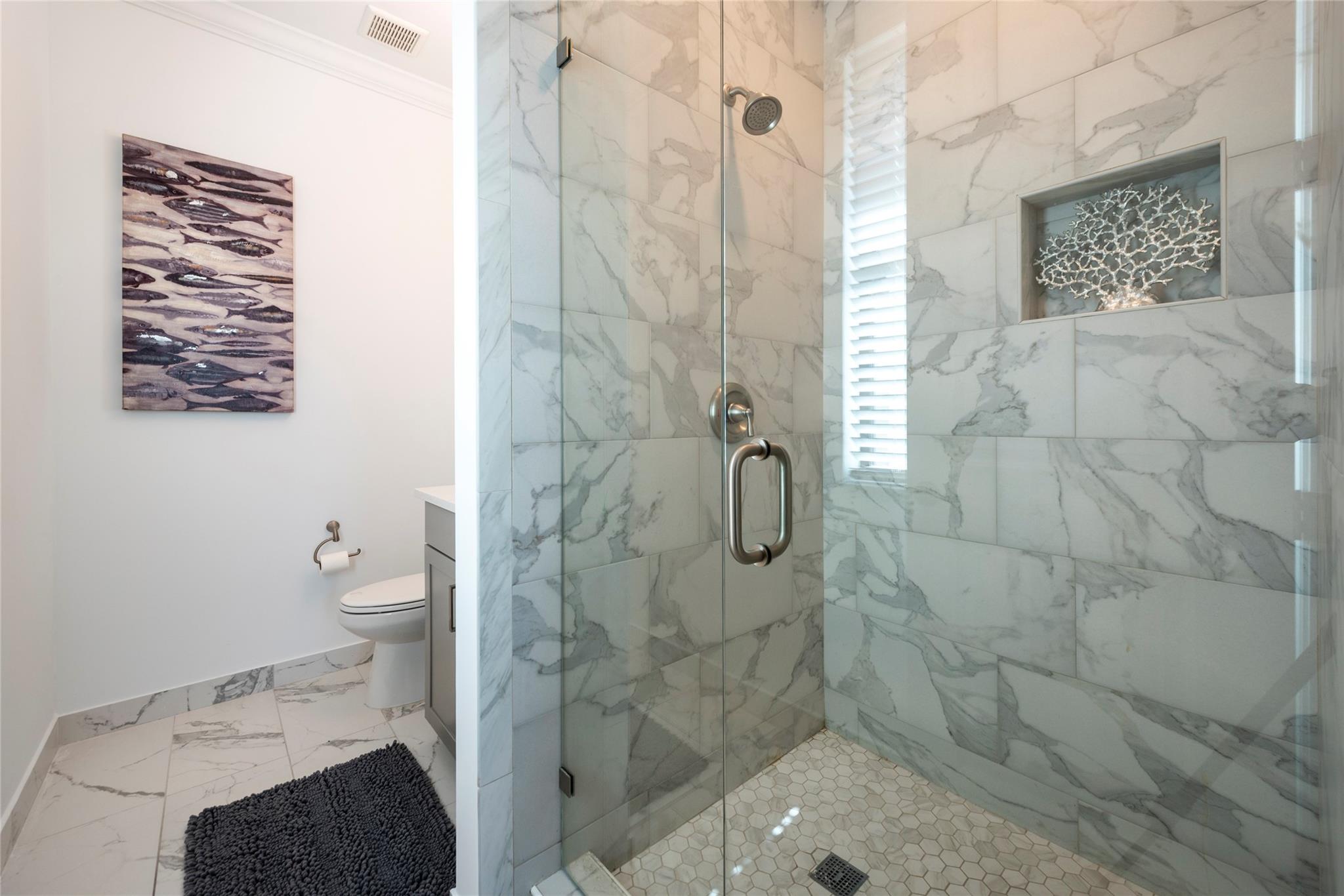 THIS IS THE GORGEOUS ENSUITE FOR THE 2ND FLOOR LARGE BEDROOM!  MAKE THIS A PERFECT LARGE AND SPACIOUS 2ND PRIMARY SUITE IN YOUR NEW HOME!