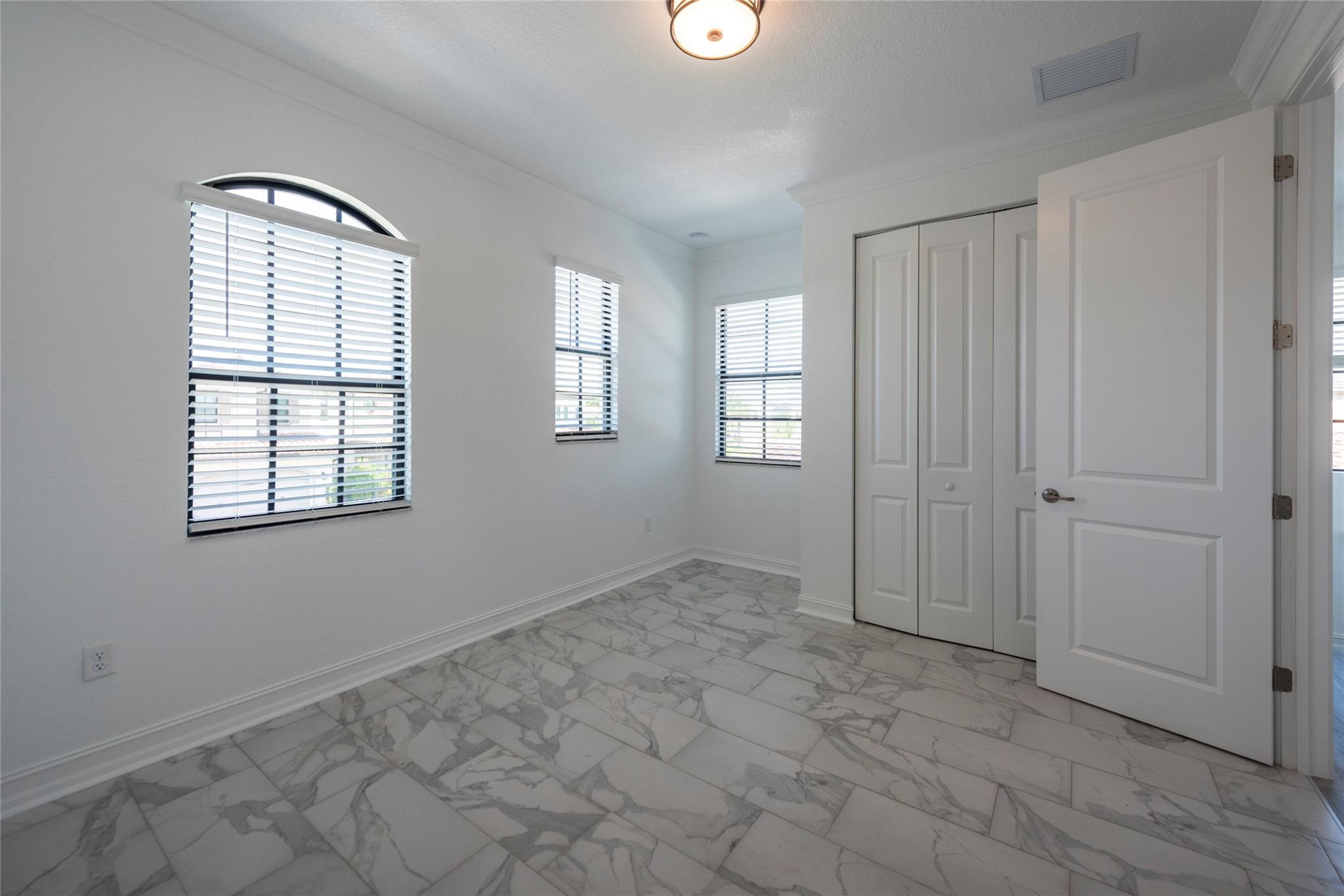 THIS LARGE, SPACIOUS AND FRESHLY PAINTED 2ND FLOOR BEDROOM SHARES THE JACK AND JILL BATHROOM THROUGH AN ADDITIONAL DOORWAY WITHIN THE BEDROOM