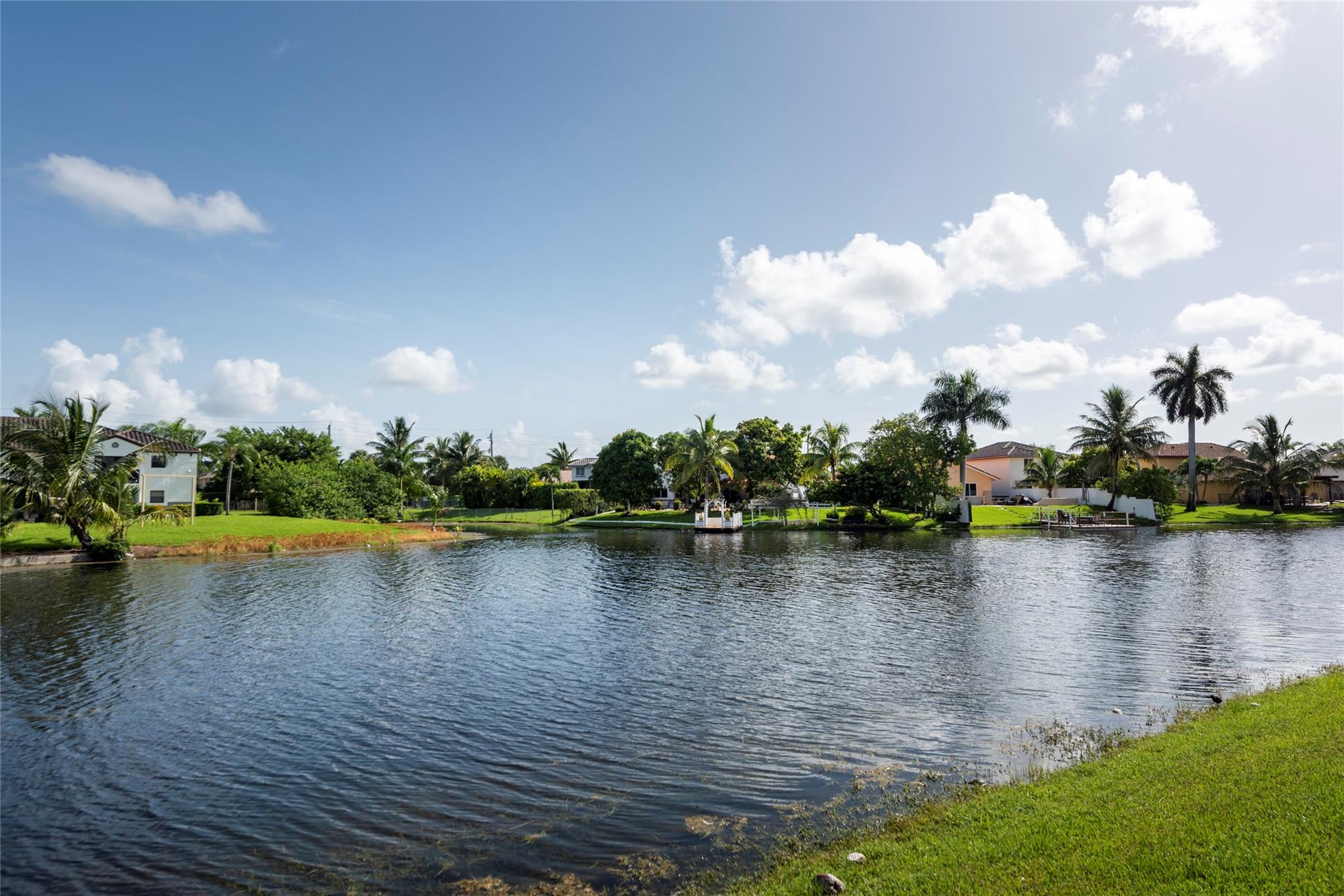 SUCH A PLEASURE TO LIVE WITH YOUR FAMILLY IN THIS PEACEFUL GATED COMMUNITY WITH A BEAUTIFUL LAKE VIEW