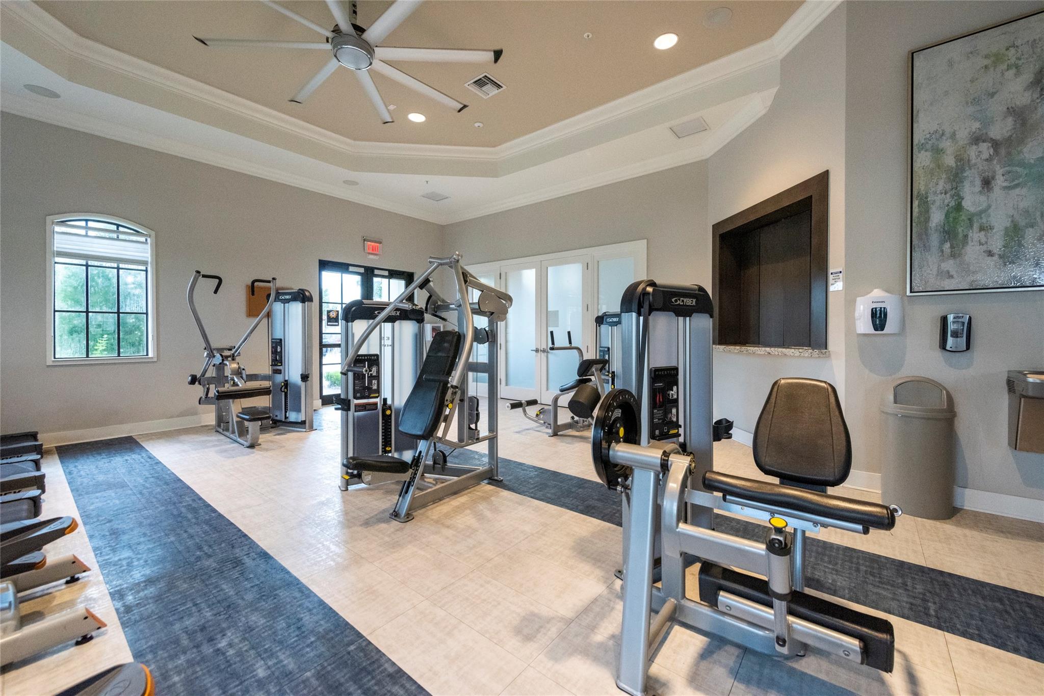 BEAUTIFULLY MAINTINED GYM FOR YOU!