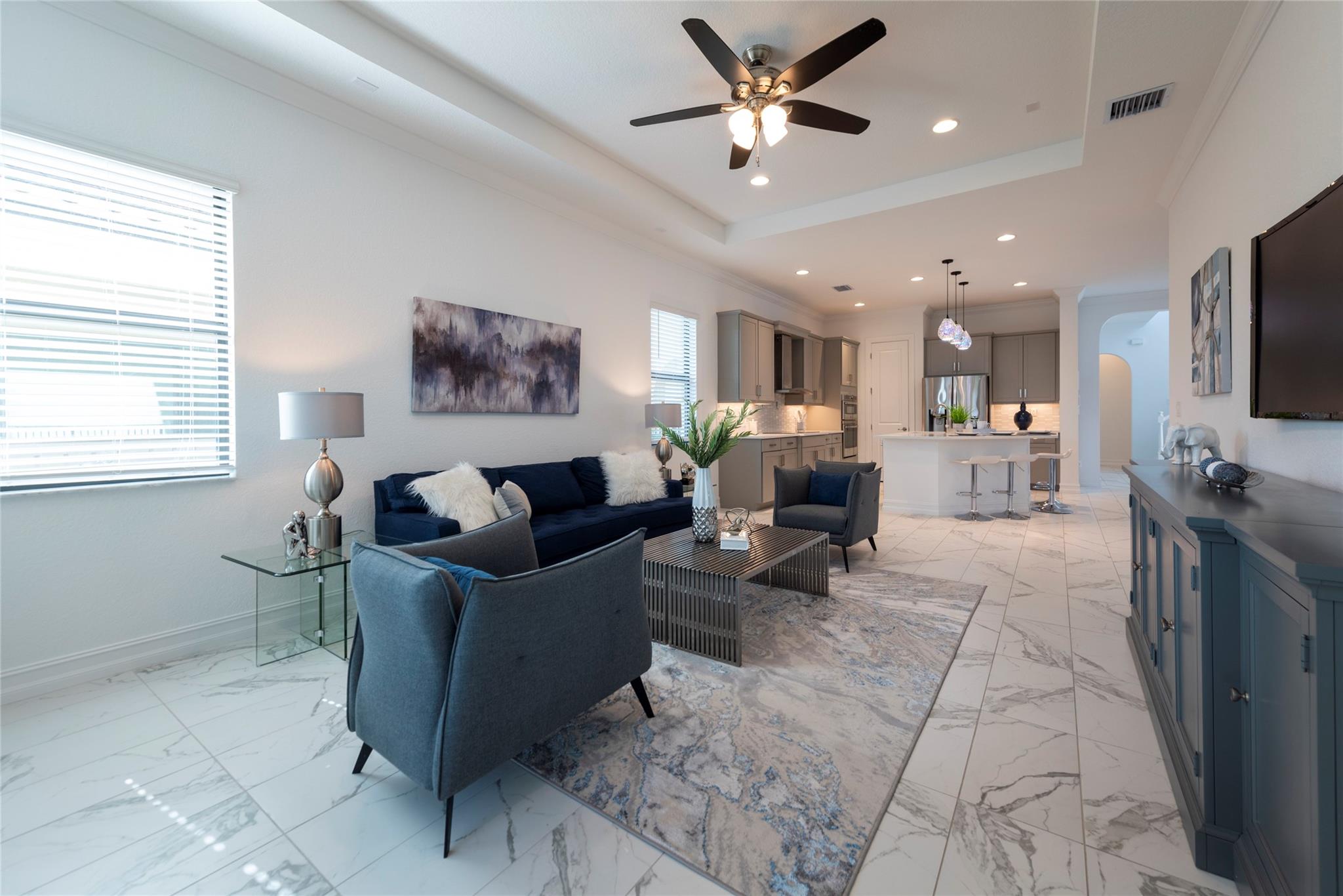 SPACIOUS AND OPEN FAMILY ROOM, FRESHLY PAINTED, LIGHT AND BRIGHT AREA FOR YOUR FAMILY AND FRIENDS TO GATHER FOR SPECIAL OCCASIONS