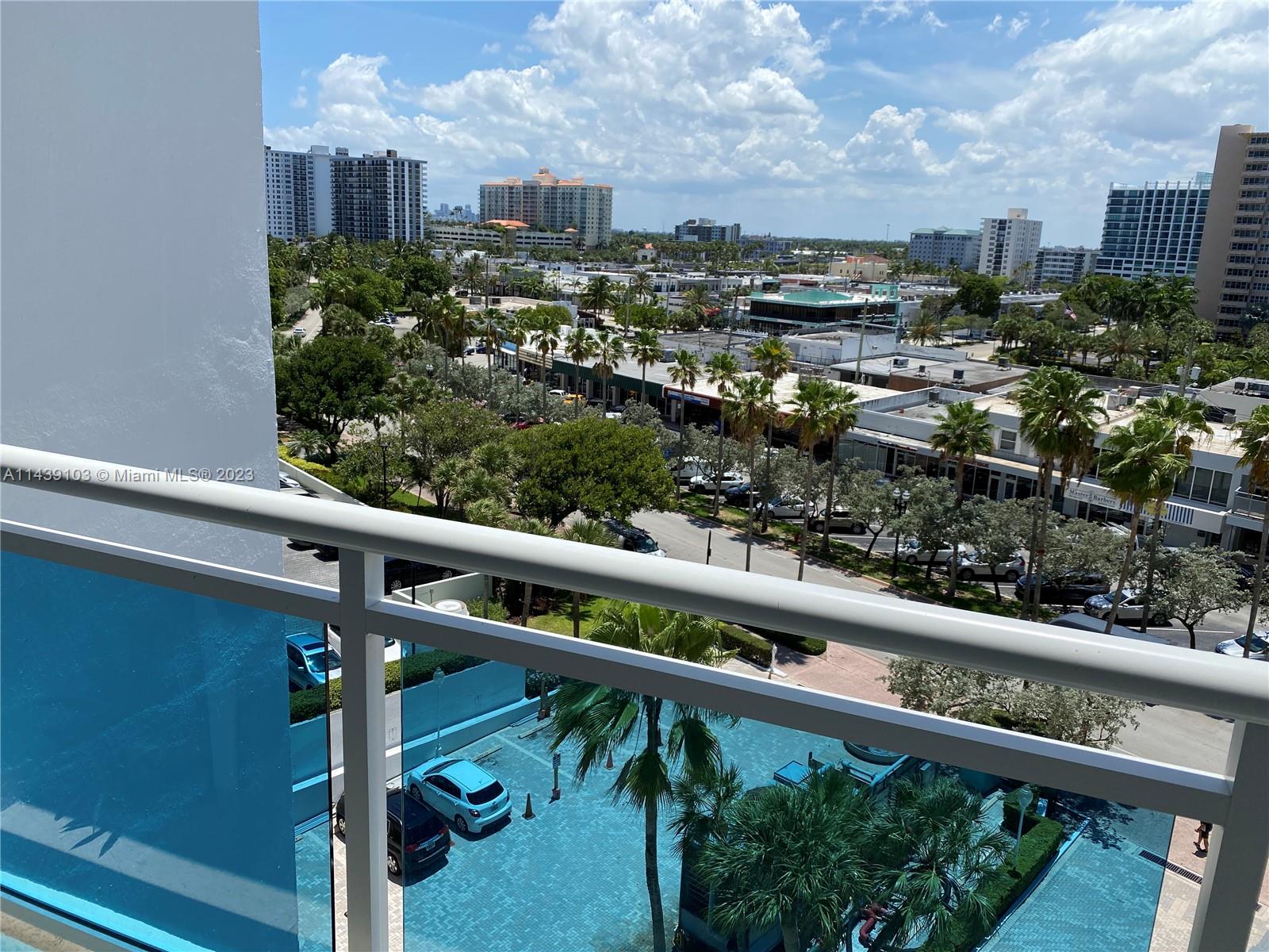 Commodore Condo