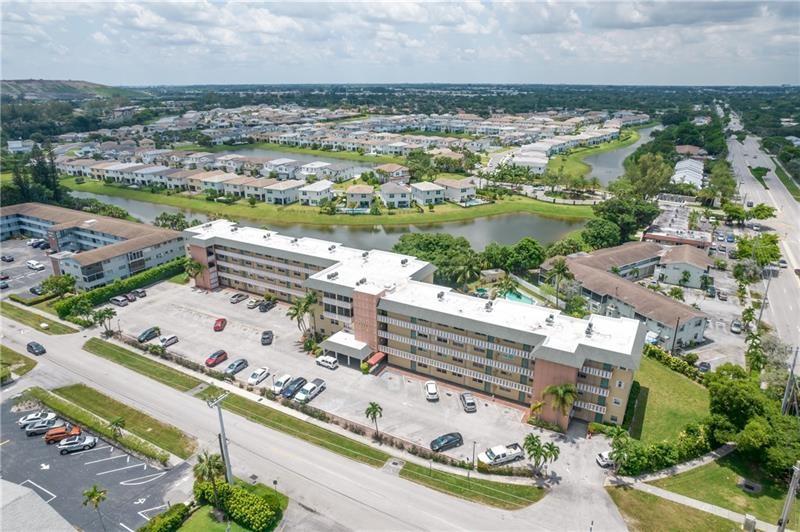 941 CRYSTAL LAKE #102 Deerfield Beach FL 33064 | F10396691