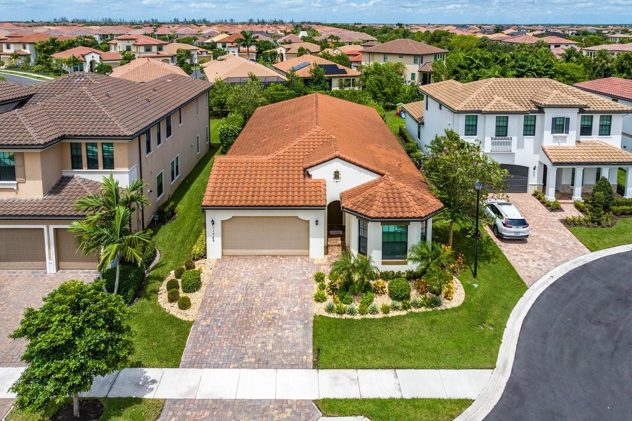 11765 Bayview Cir Parkland FL 33076 | F10397101