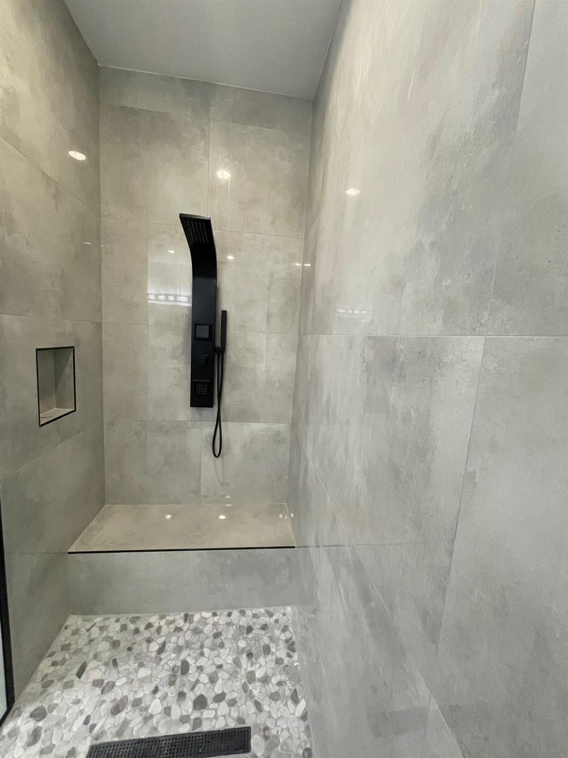 MASTER BATH SHOWER WITH BUILT IN BENCH
