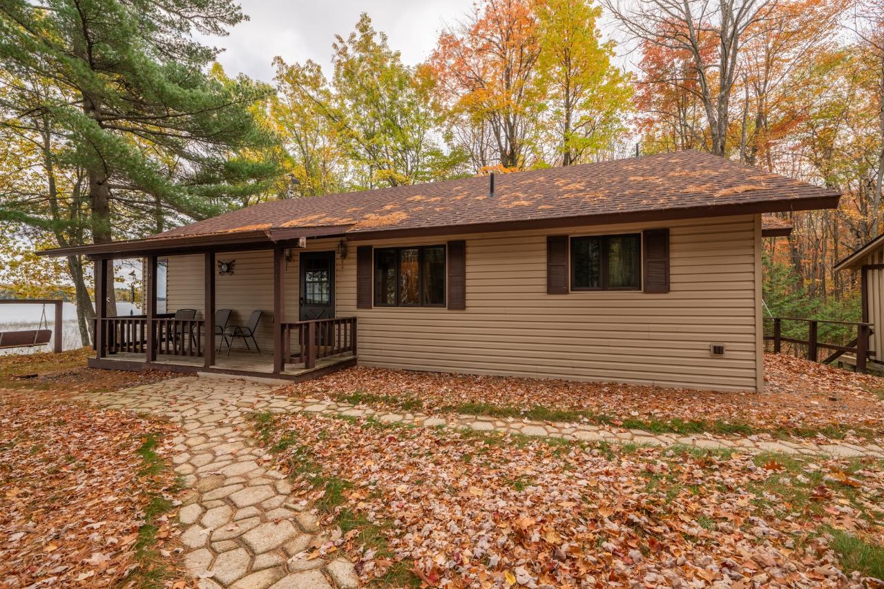 Pelican Lake Property 2602 Shore Rd S Photo 1