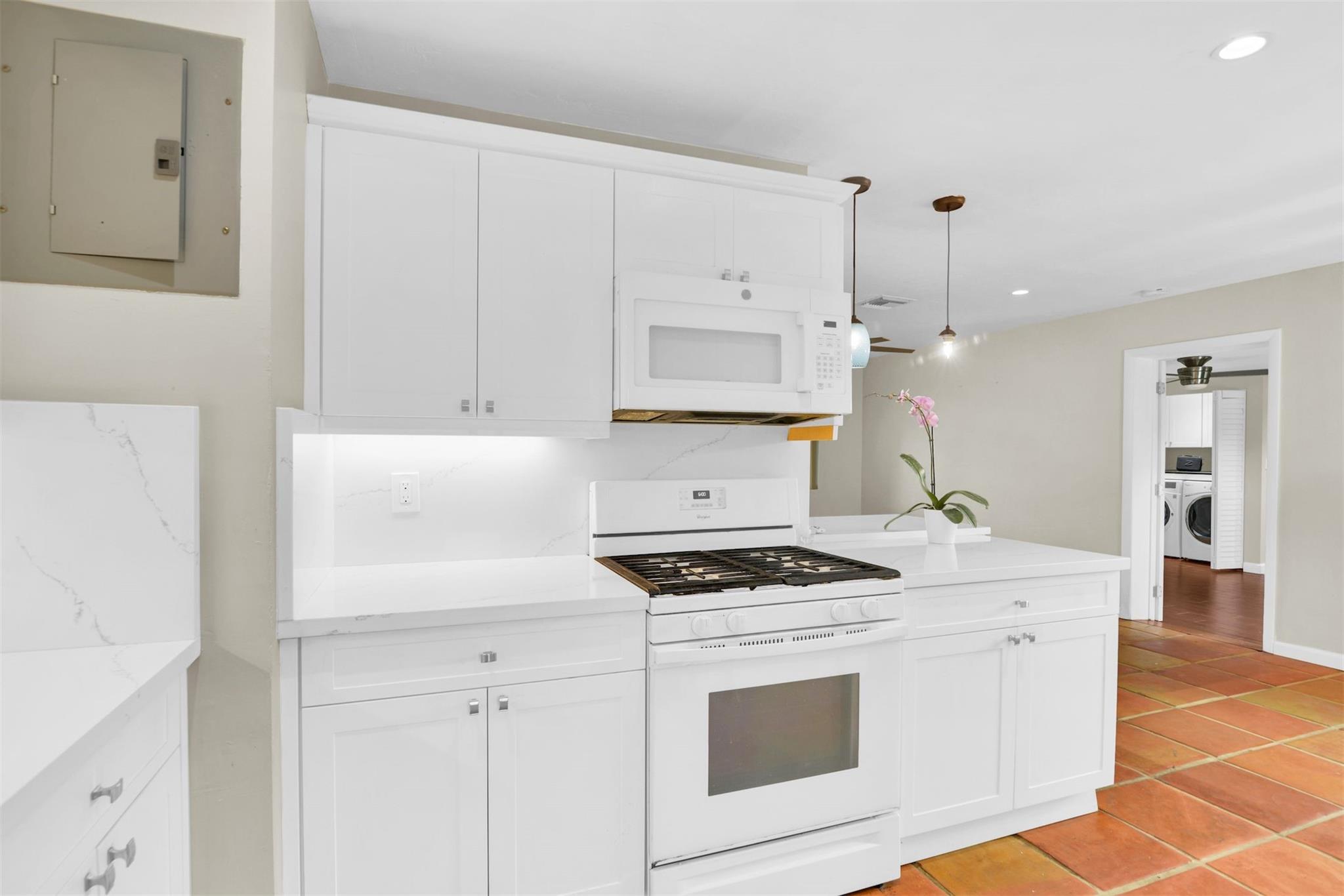 Newer granite counter tops , gas stove