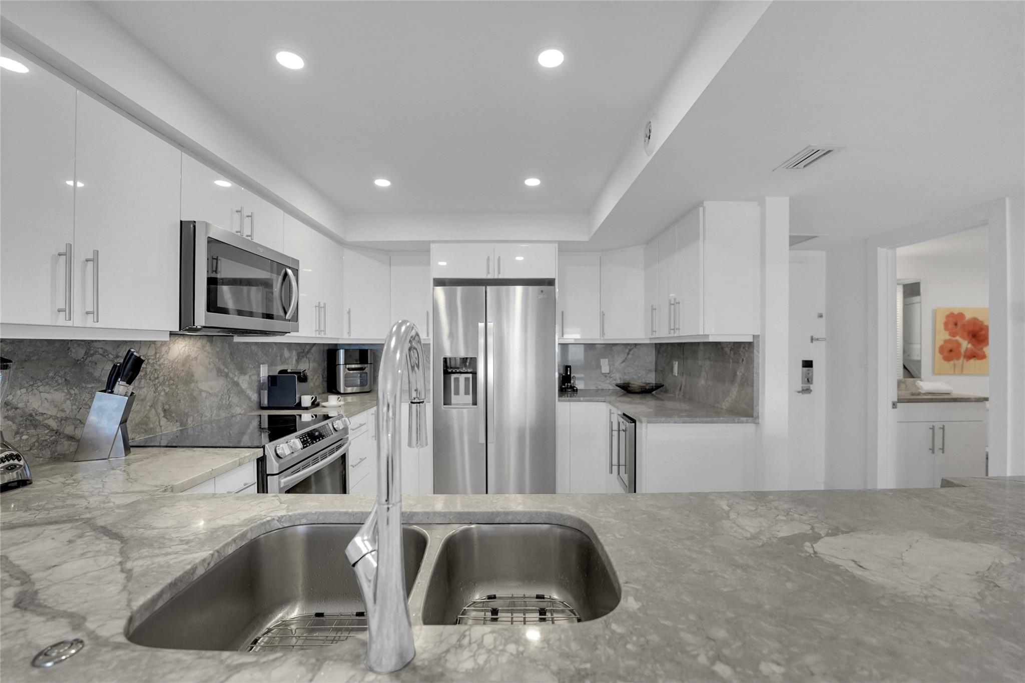 5100 N Ocean Blvd Unit# 1402 Lauderdale By The Sea FL 33308 | F1039939