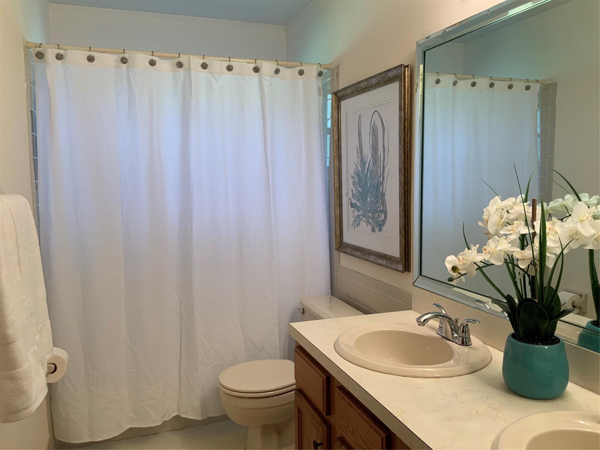 Secondary bath with dual sinks