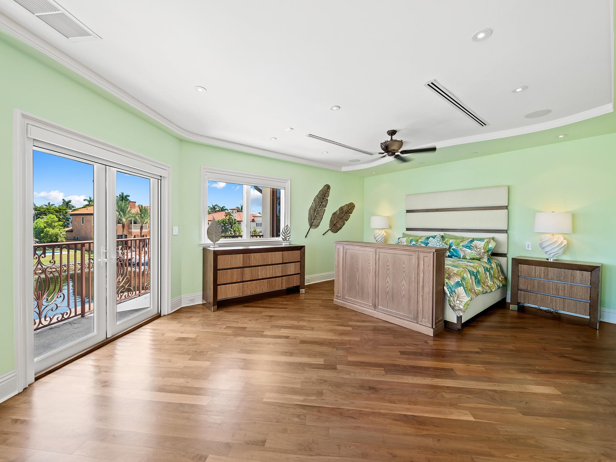 Master Bedroom sitting area