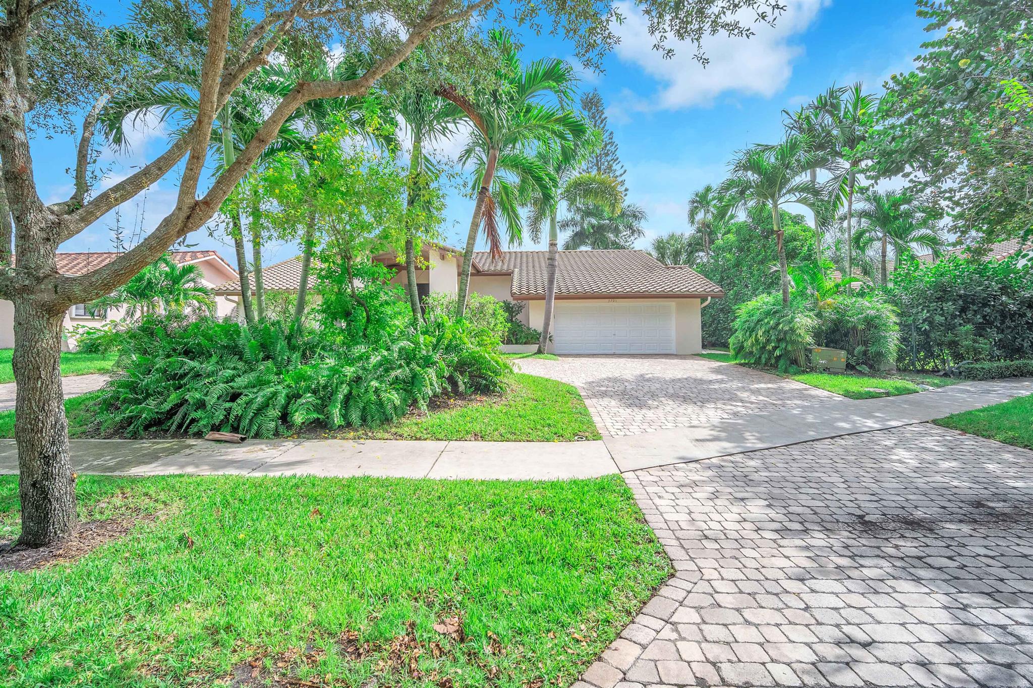 3701 Bridge Road Hollywood FL 33026 | R10921454