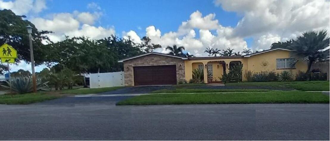 11151 Taft Street Pembroke Pines FL 33026 | R10922786