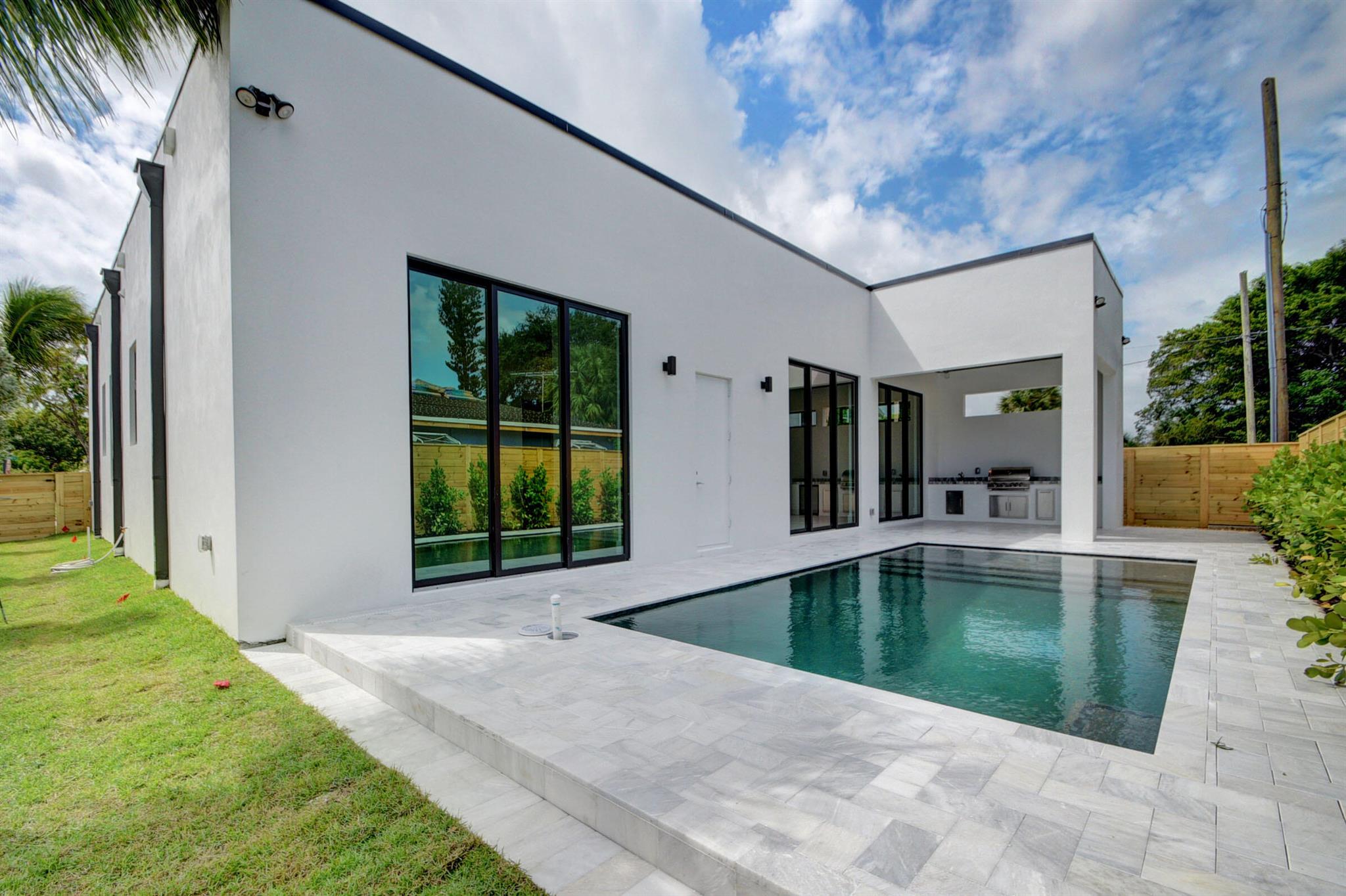 901 Upland Road West Palm Beach FL 33401 | R10924642