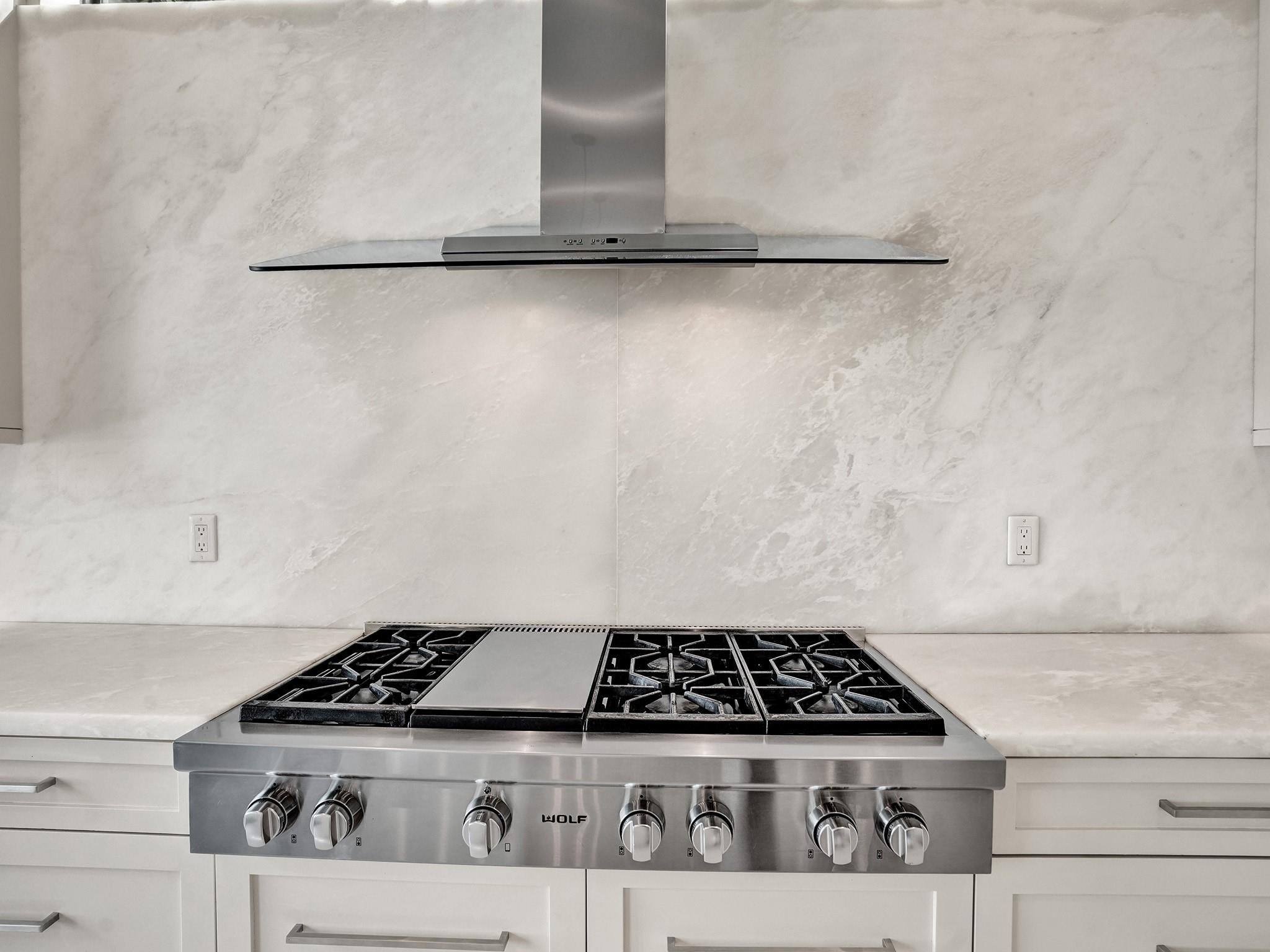 Wolf top end gas stove for your cooking pleaseure