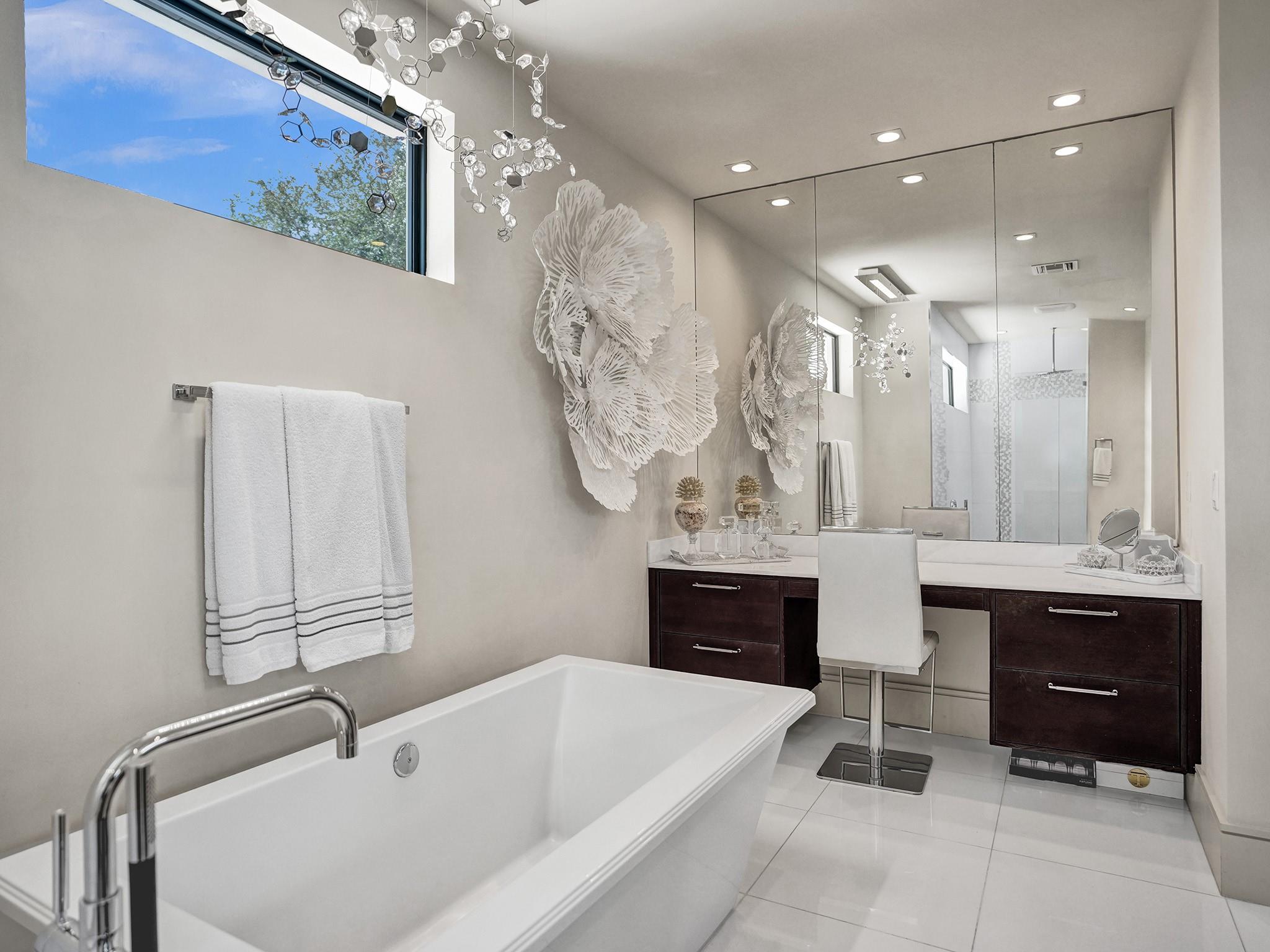 Spacious tub and separate dressing table!