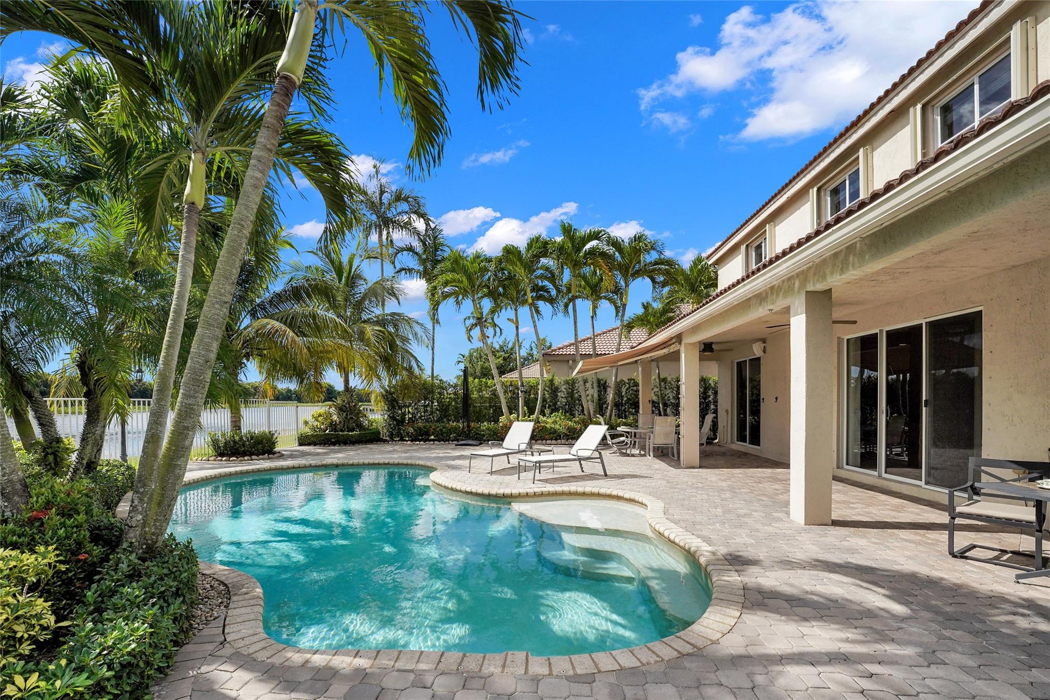 713 Nandina Dr Weston FL 33327 | F10402431