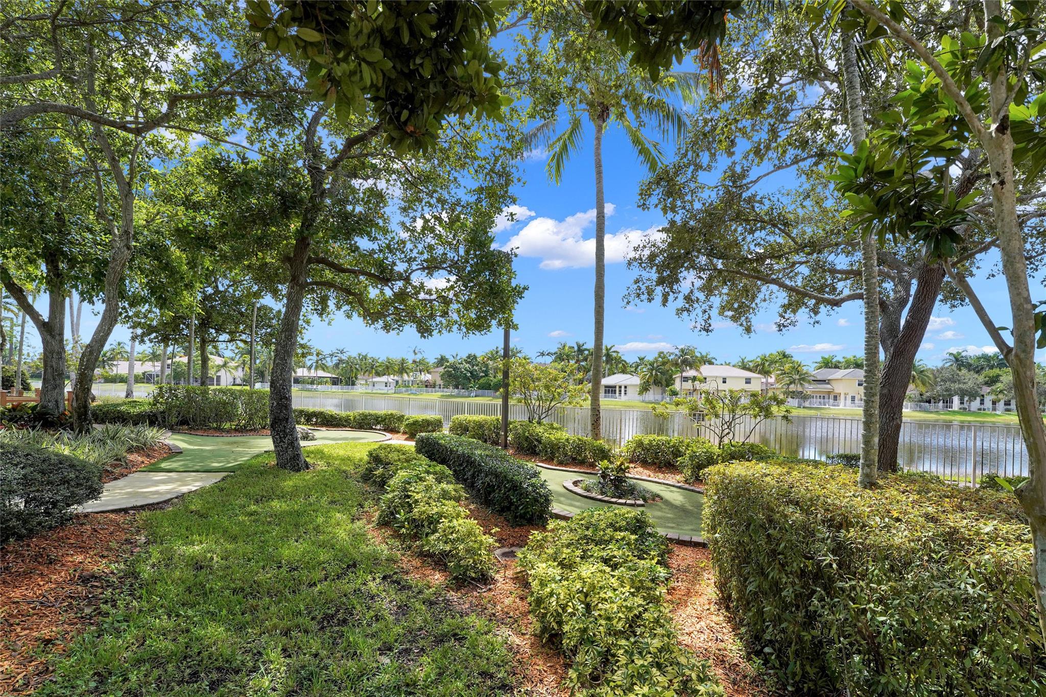 mini golf at clubhouse