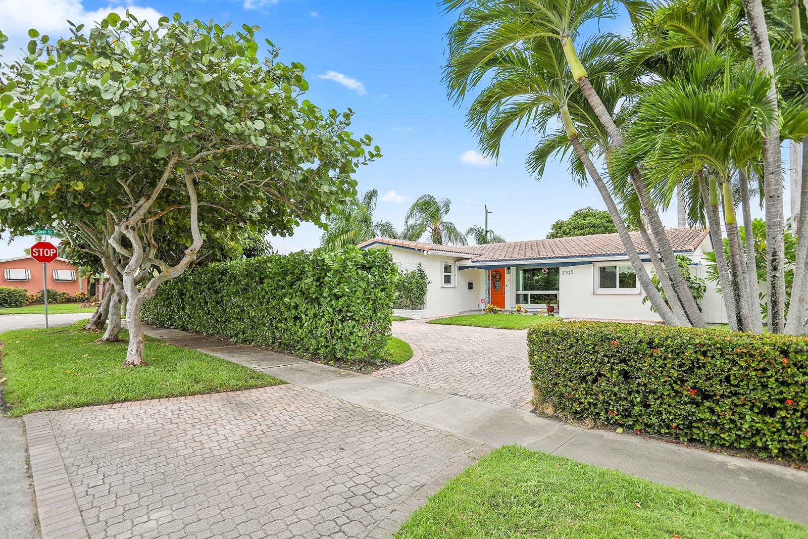 2100 N 14th Ter Hollywood FL 33020 | F10404560