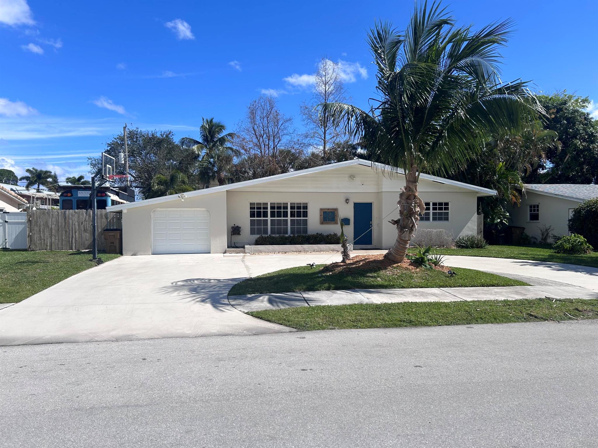 408 Se 8 Avenue Deerfield Beach FL 33441 | R10928031