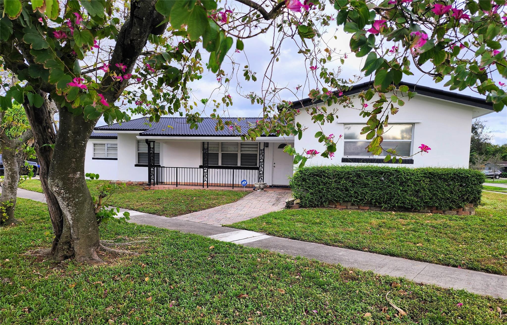 1001 Yale Dr Hollywood FL 33021 | F10405362