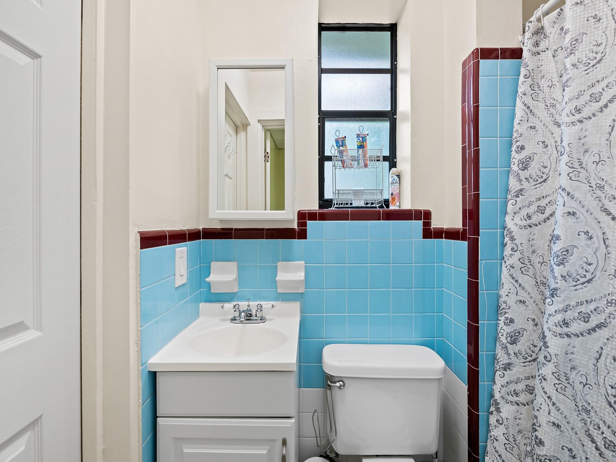 Guest quarters bathroom