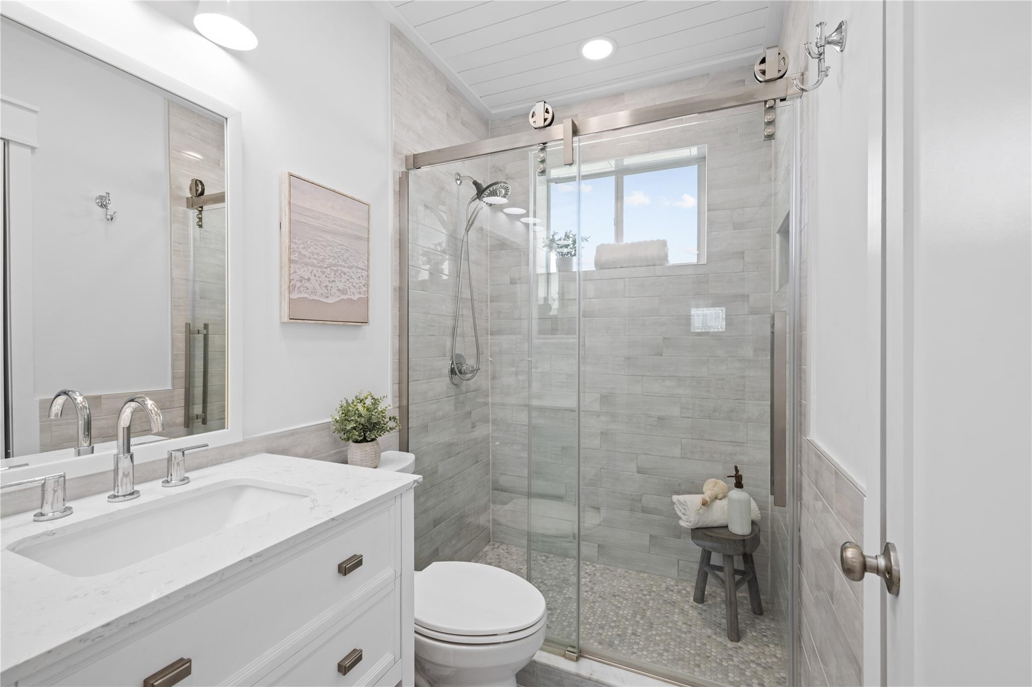 Beautifully remodeled guest bath!