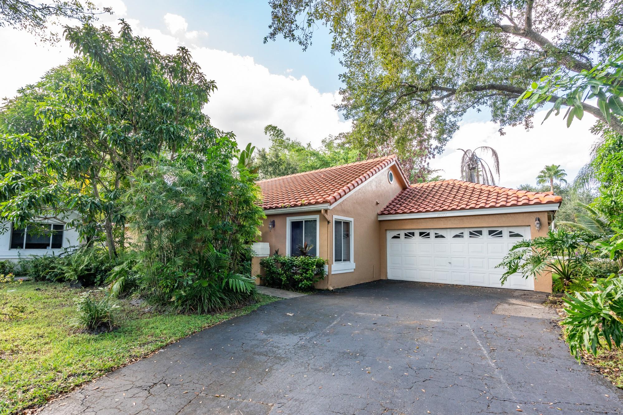 10171 Nw 5th St Plantation FL 33324 | F10406127