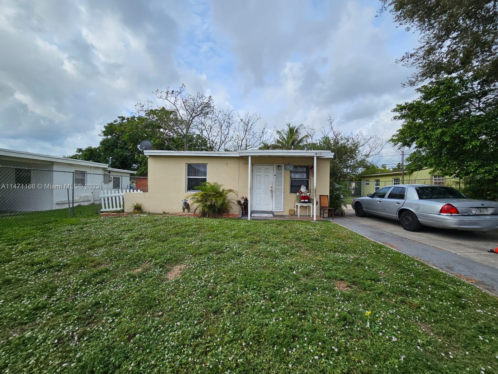 Lauderdale Manor Homesite