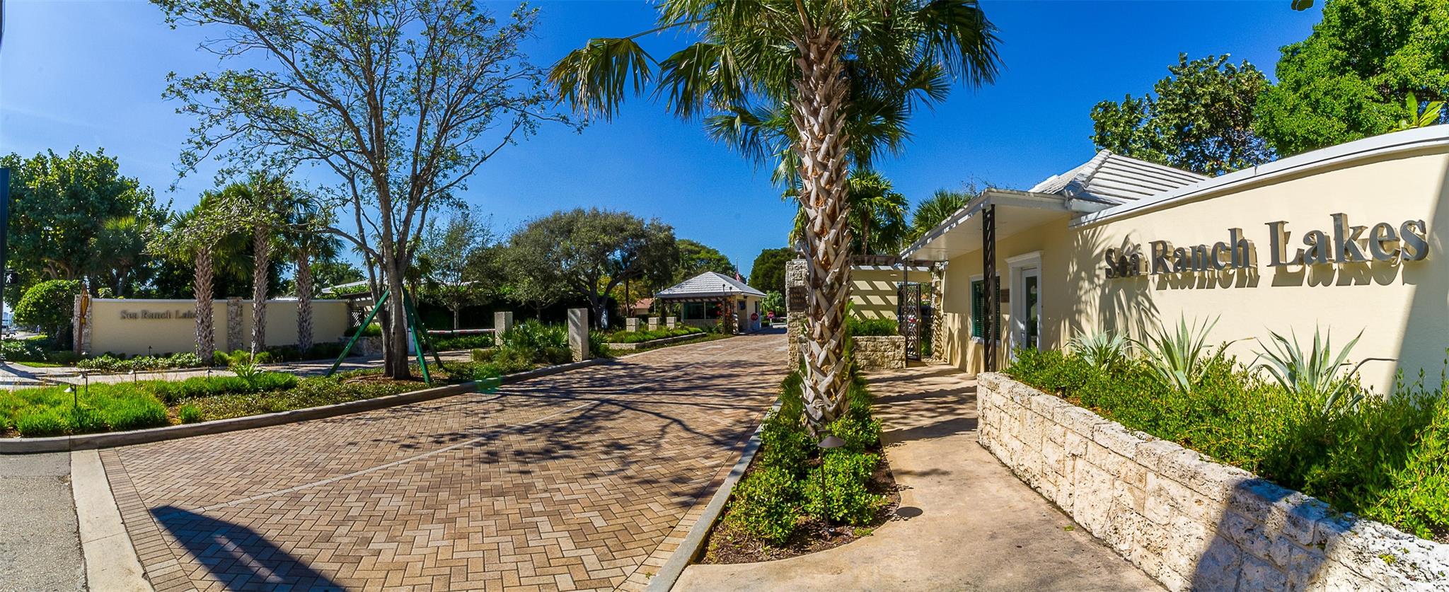 Entry to Sea Ranch Lakes