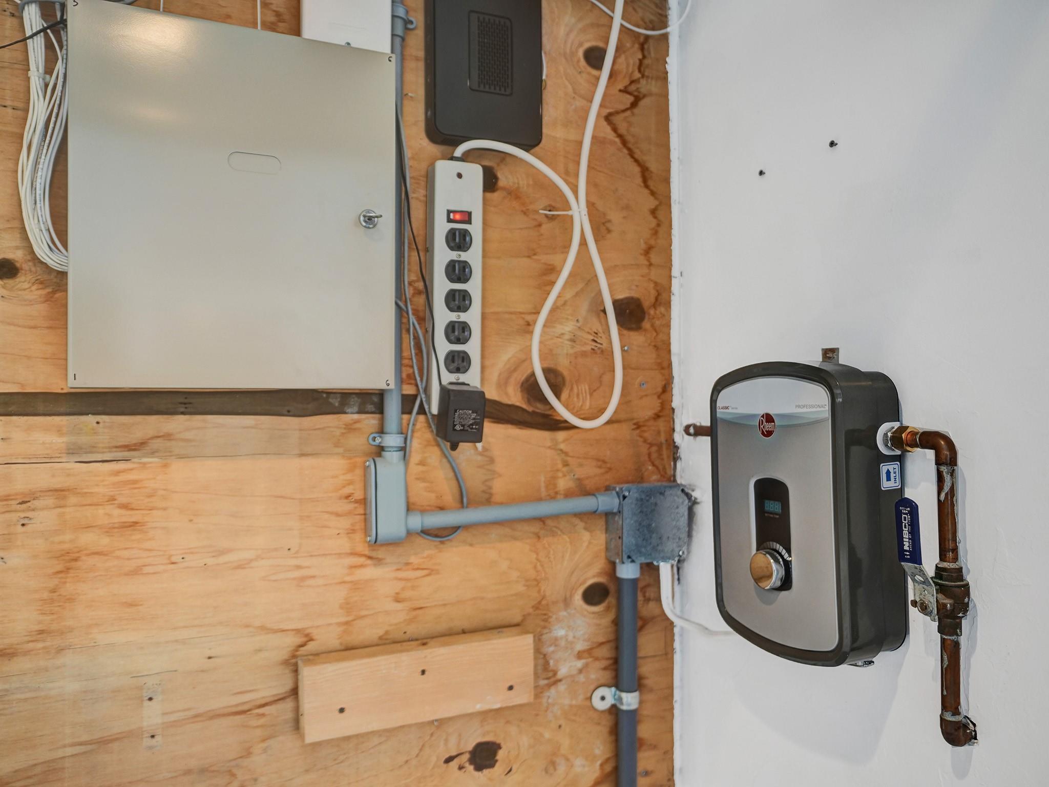 Tankless water heater