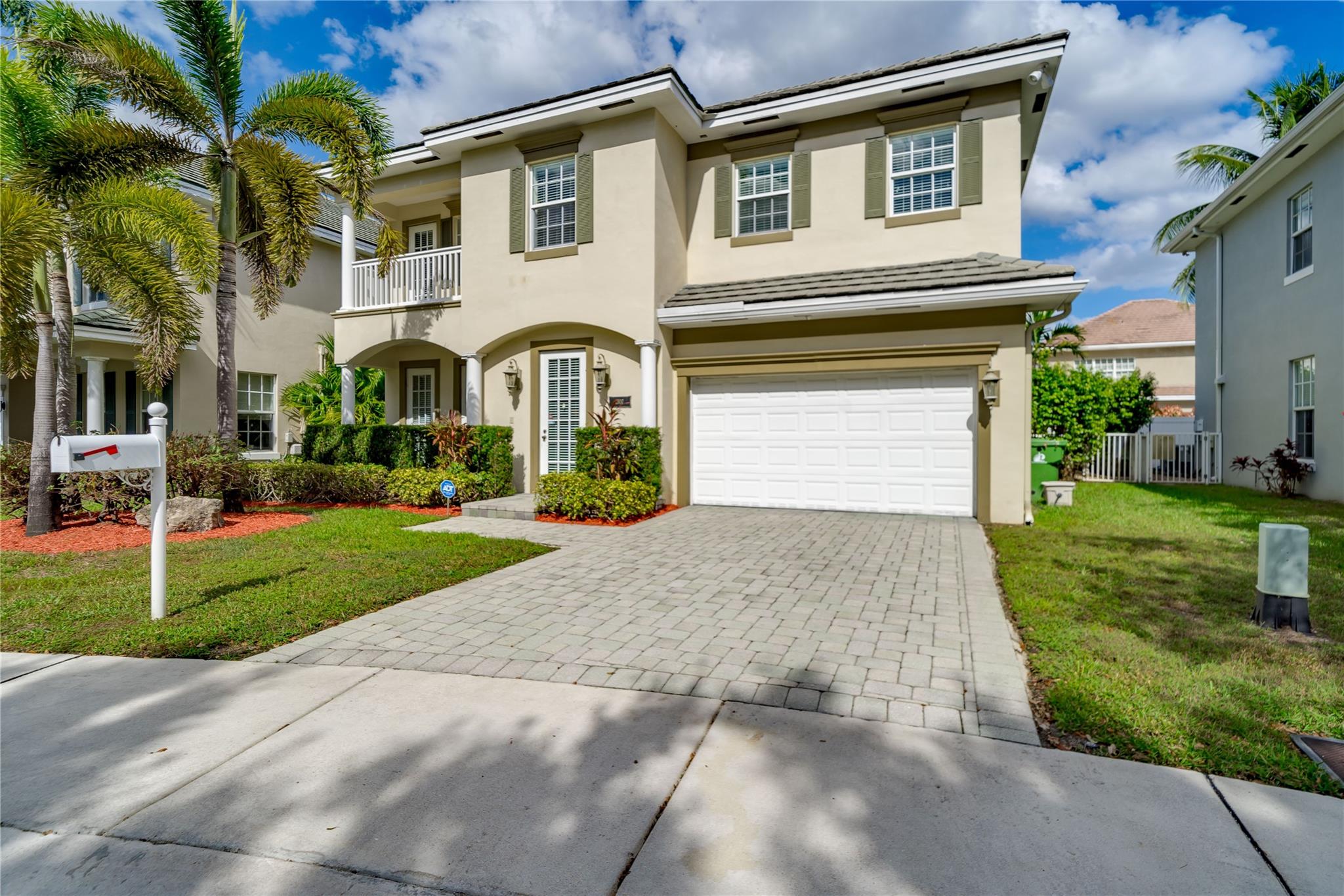 1307 Sw 23rd Ct Fort Lauderdale FL 33315 | F10408091