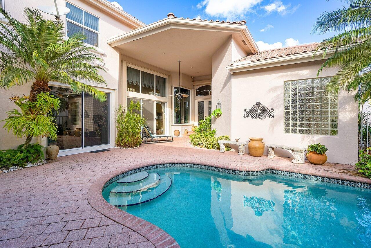 1131 Grand Cay Drive Palm Beach Gardens FL 33418 | R10935685